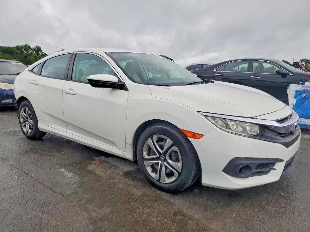 2018 Honda Civic Lx - zdjęcie 4