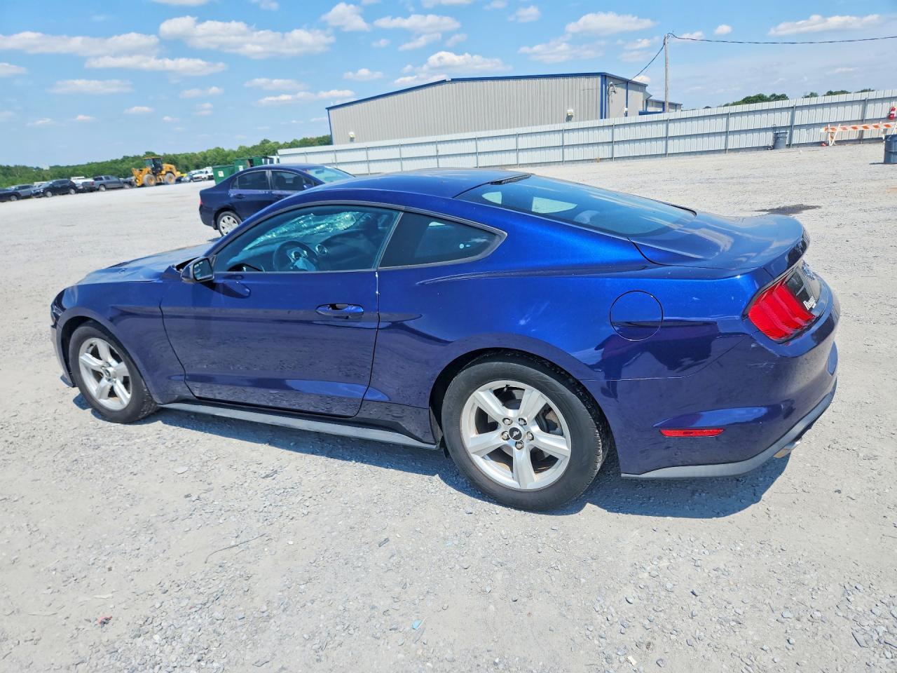 2018 Ford Mustang - zdjęcie 2