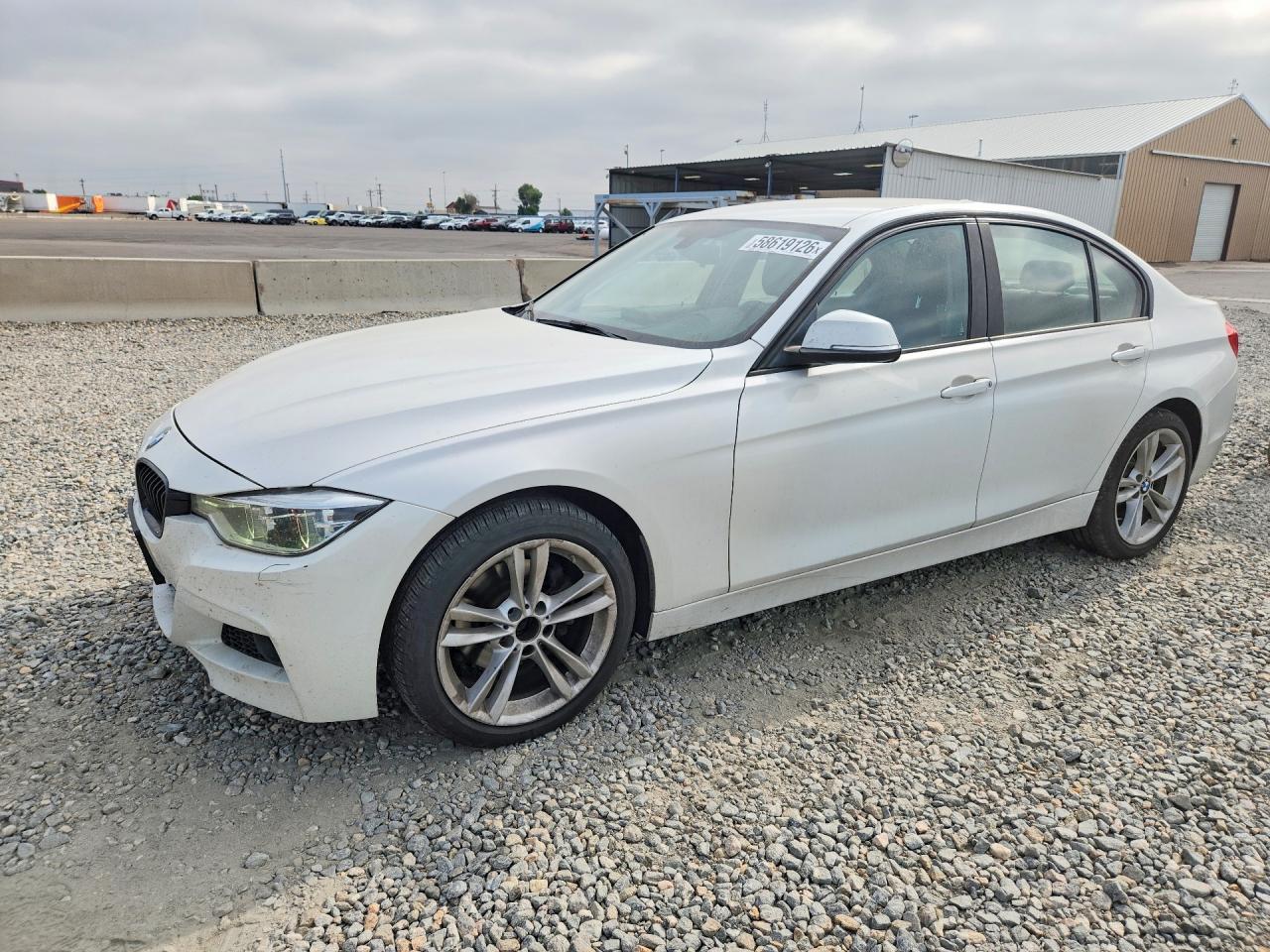 2018 BMW 320 I - zdjęcie główne