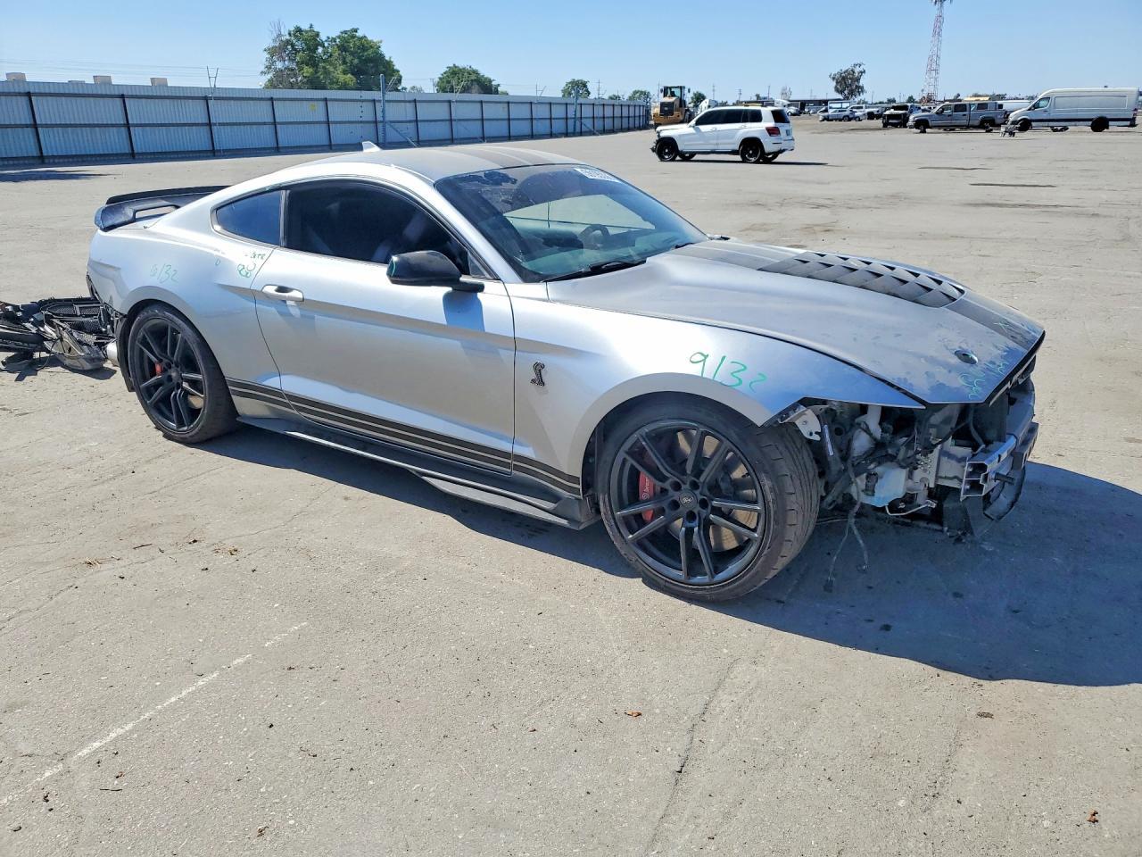 2020 Ford Mustang Shelby Gt500 - zdjęcie 4