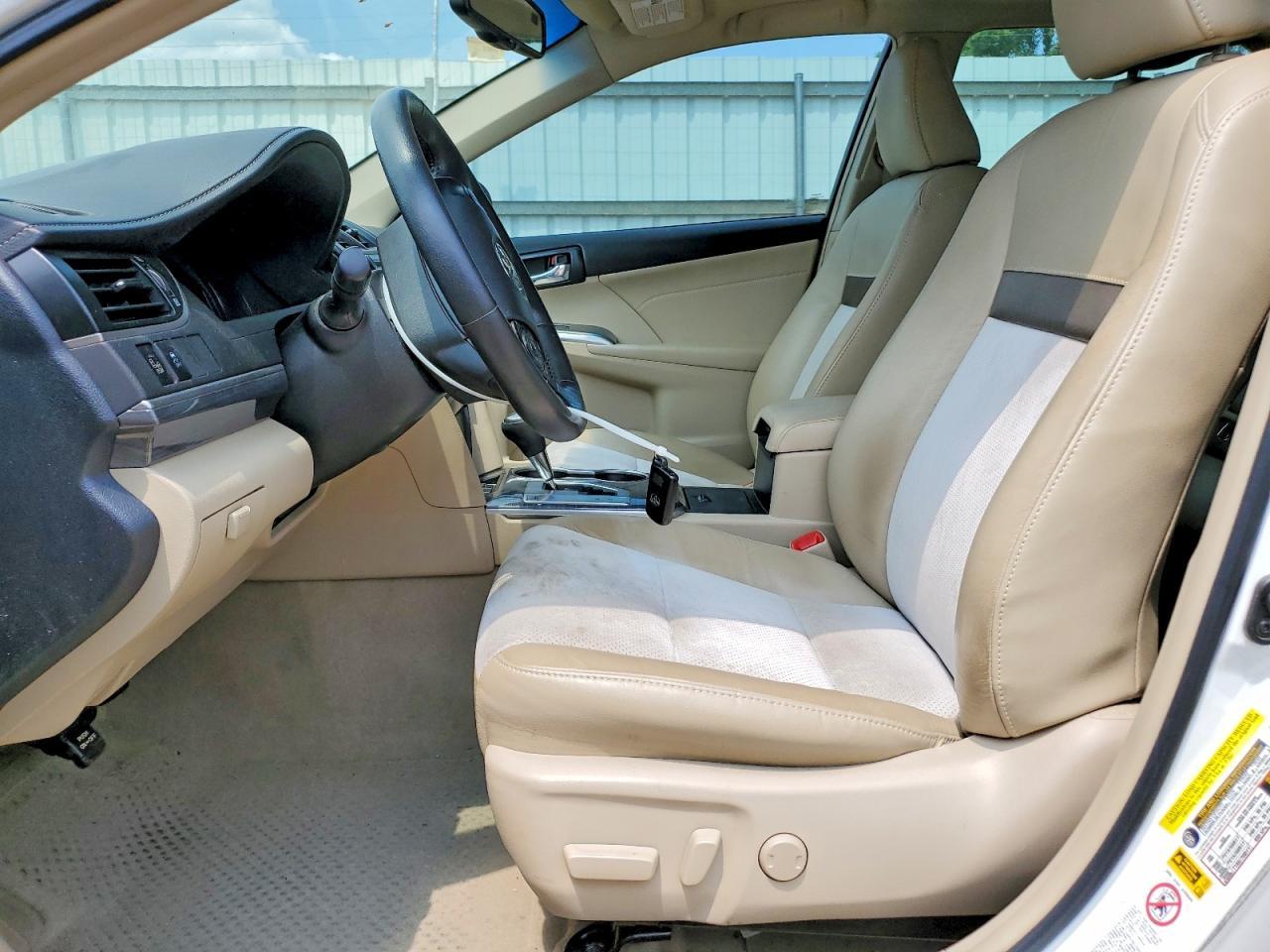 2014 Toyota Camry Hybrid Xle - zdjęcie 7