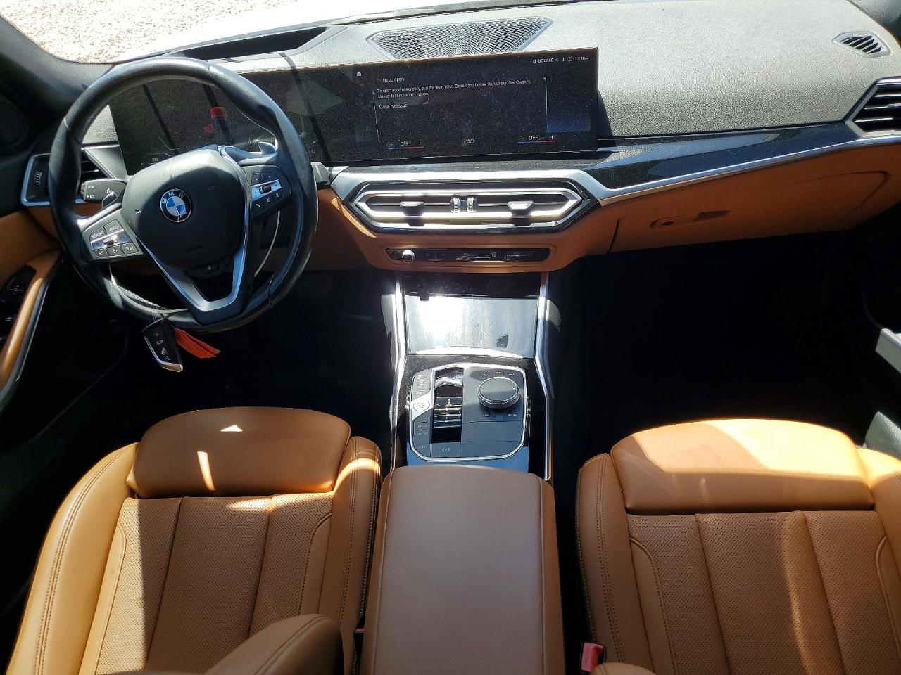 2024 BMW 330I - zdjęcie 8