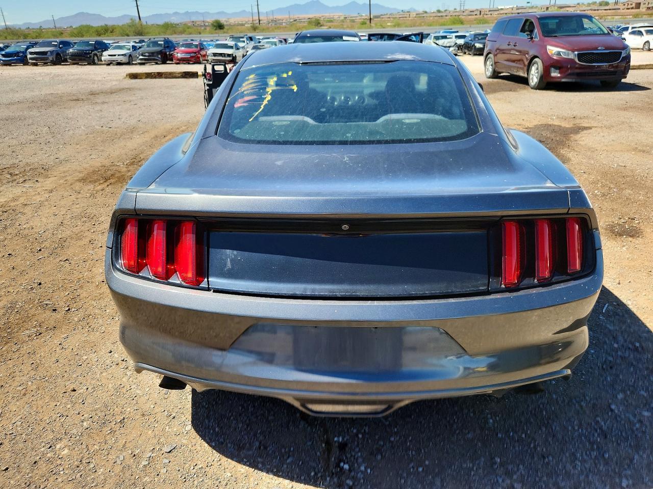 2015 Ford Mustang - zdjęcie 6