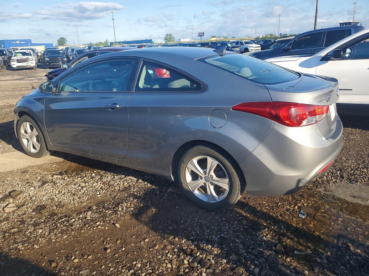 2013 Hyundai Elantra Coupe Gs - zdjęcie 2