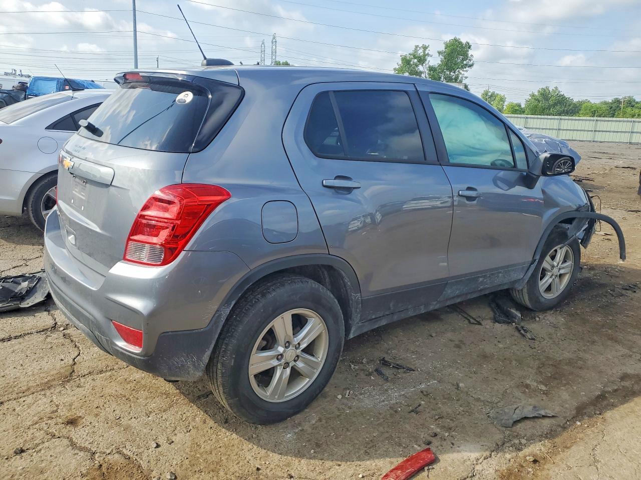 2020 Chevrolet Trax Ls - zdjęcie 3