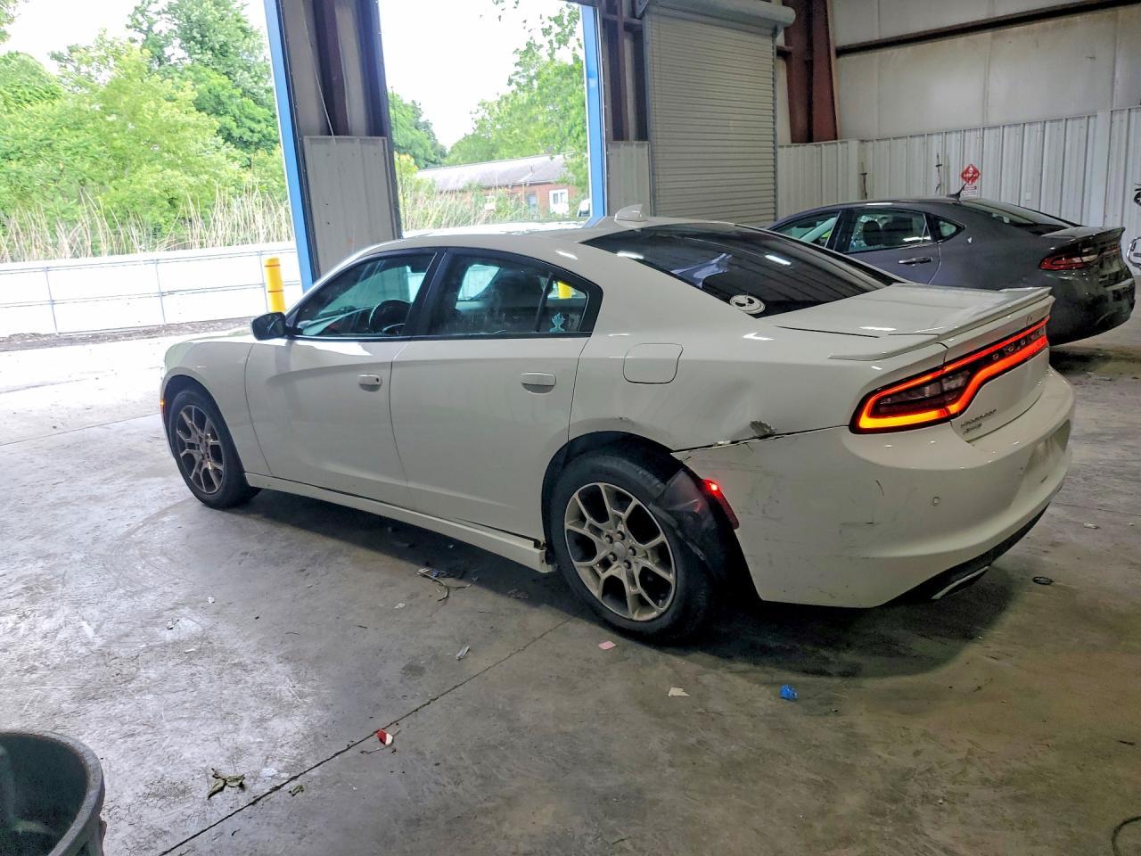 2016 Dodge Charger Sxt - zdjęcie 2