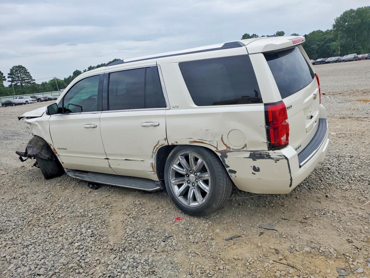 2015 Chevrolet Tahoe K1500 Ltz - zdjęcie 2