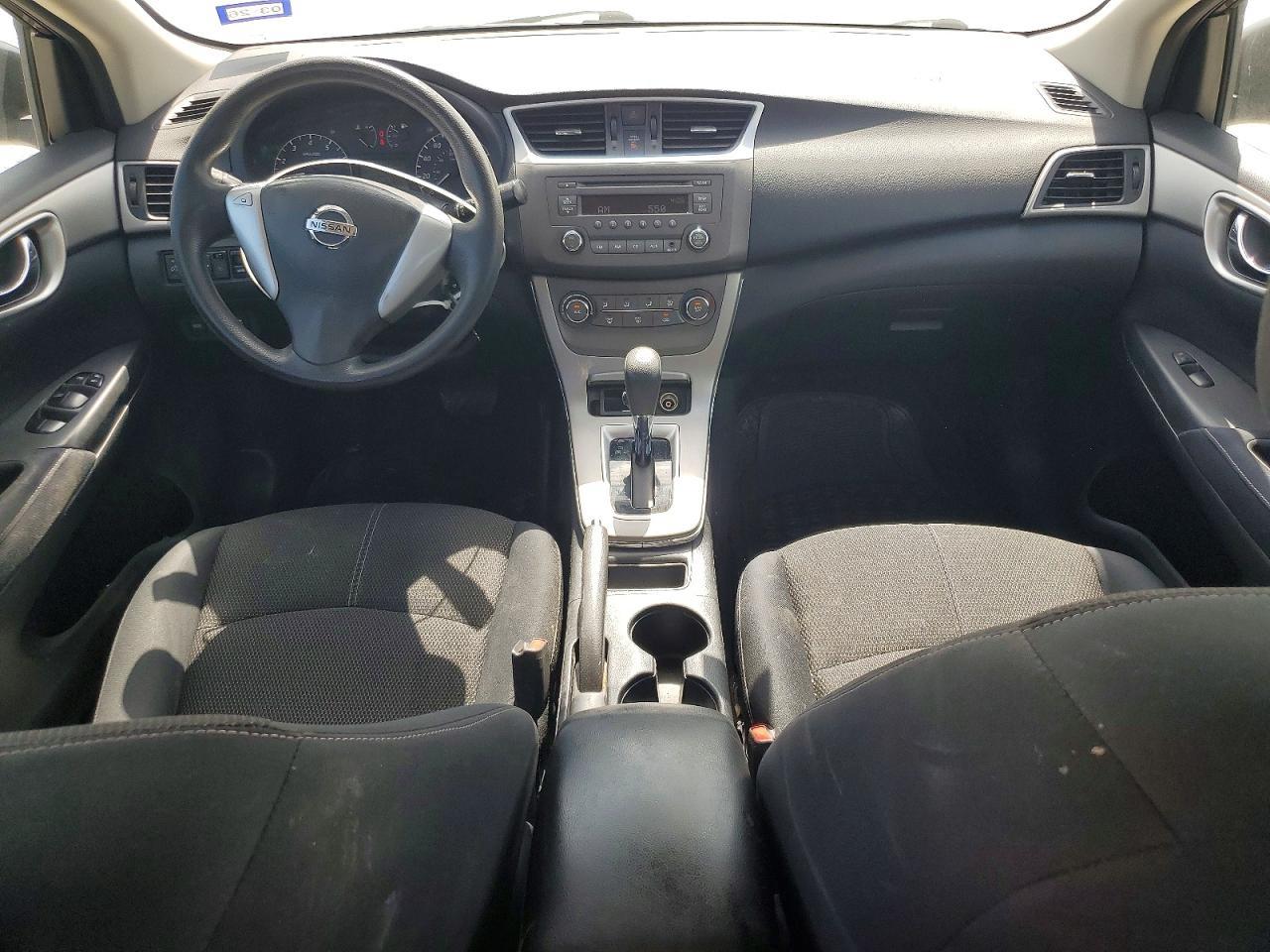 2014 Nissan Sentra S - zdjęcie 8