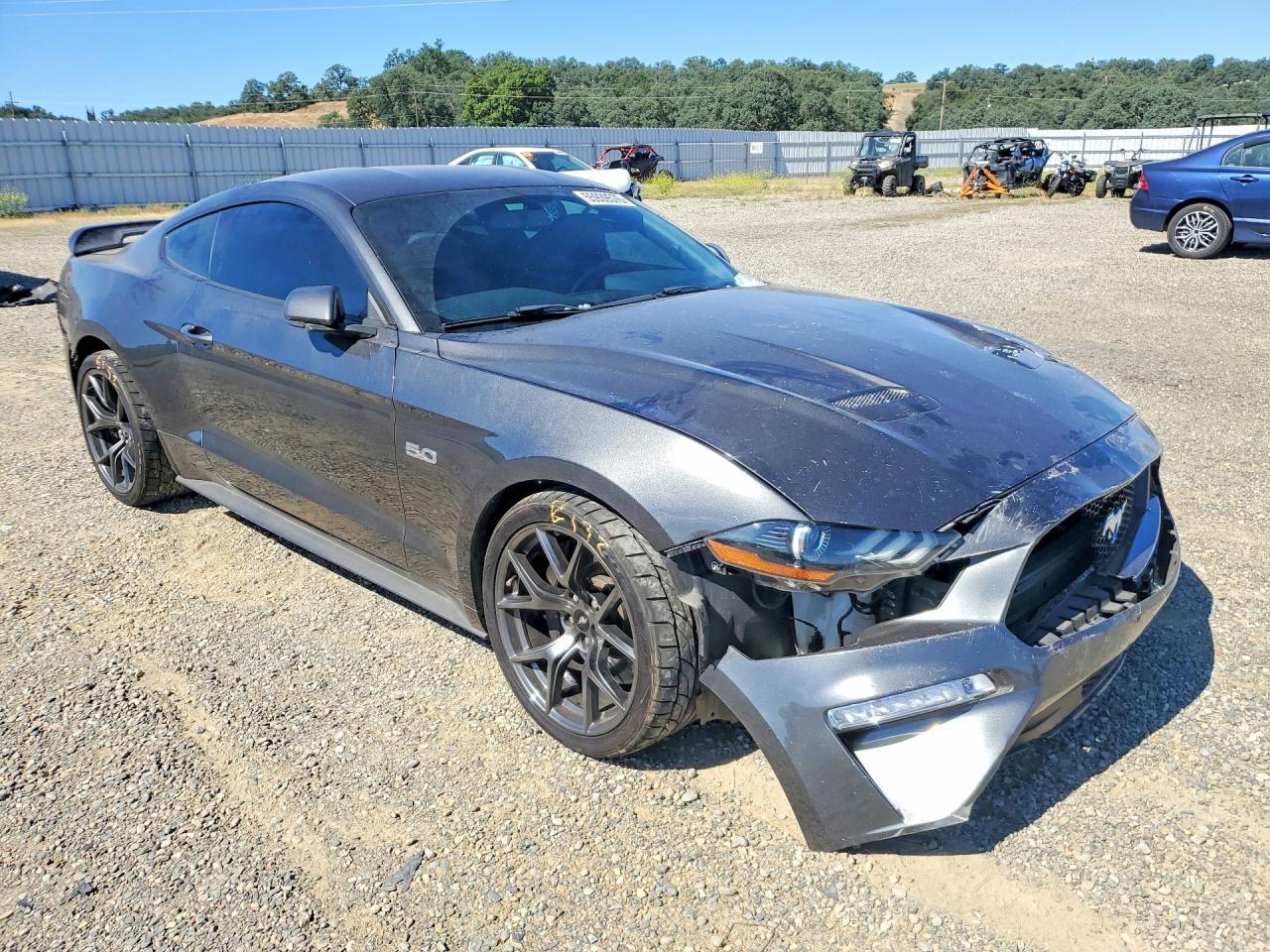 2019 Ford Mustang Gt - zdjęcie 4