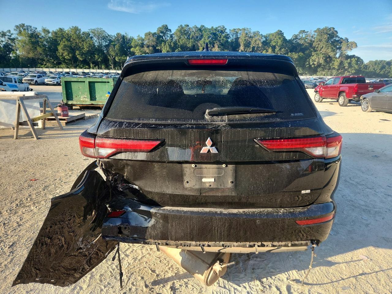 2022 Mitsubishi Outlander Se - zdjęcie 6