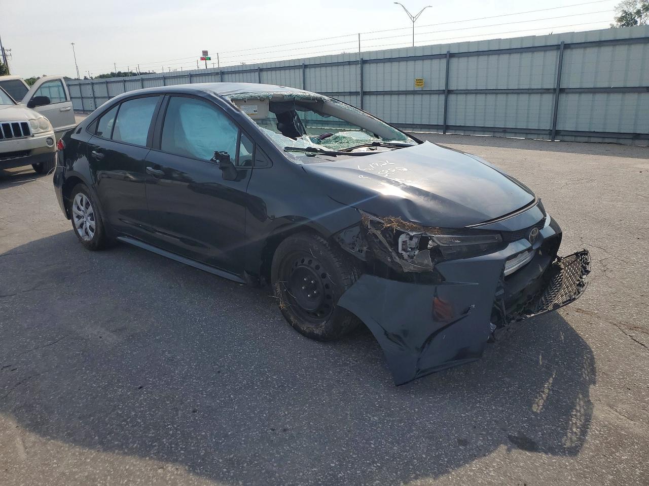 2022 Toyota Corolla Le - zdjęcie 4