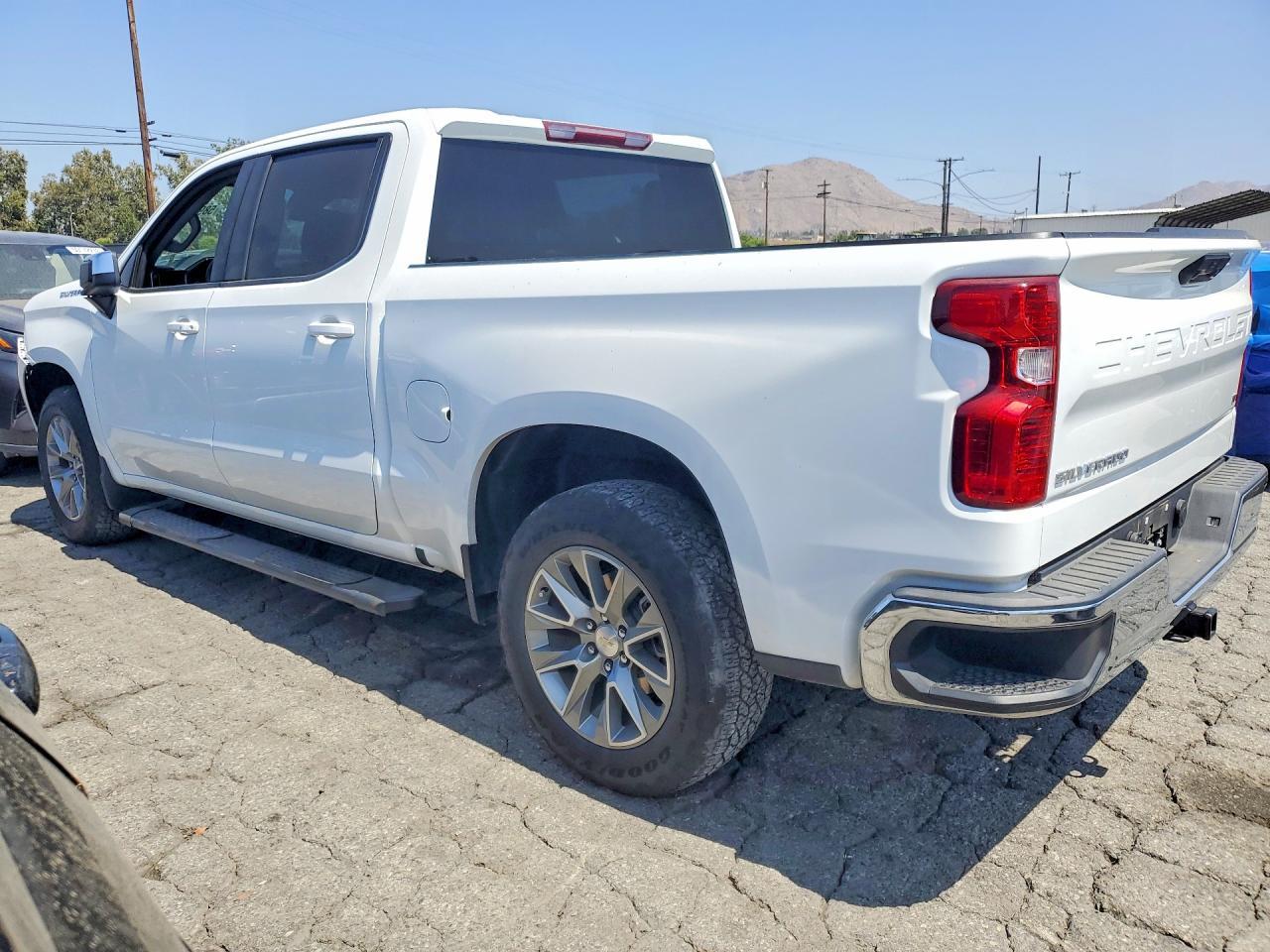 2023 Chevrolet Silverado C1500 Lt - zdjęcie 2