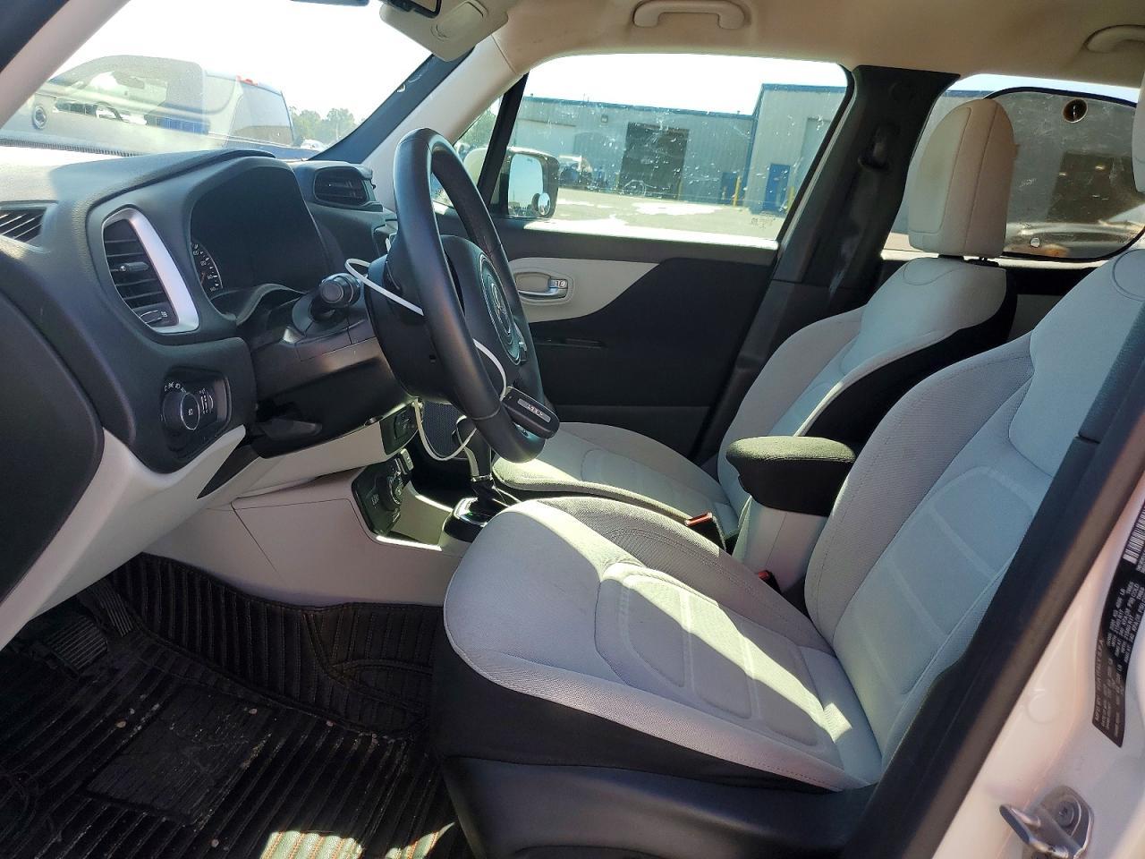 2018 Jeep Renegade Latitude - zdjęcie 7
