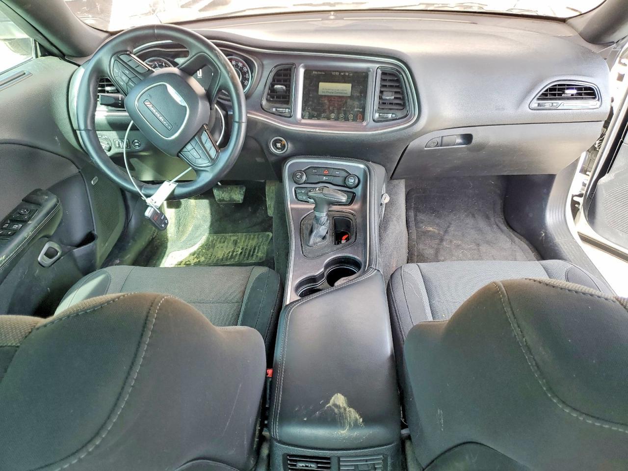 2015 Dodge Challenger Sxt - zdjęcie 8