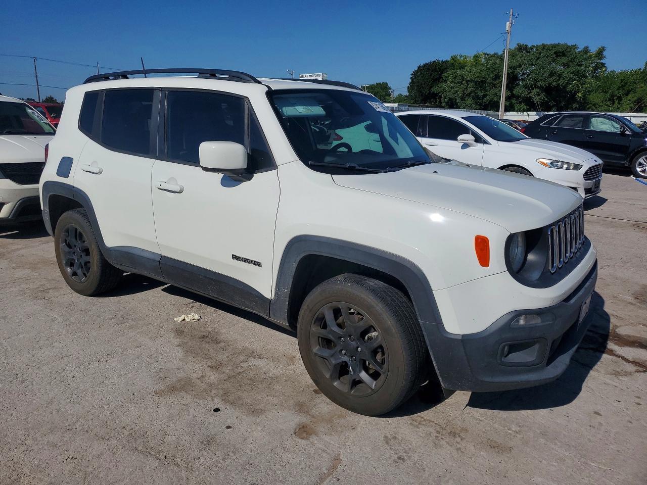 2018 Jeep Renegade Latitude - zdjęcie 4