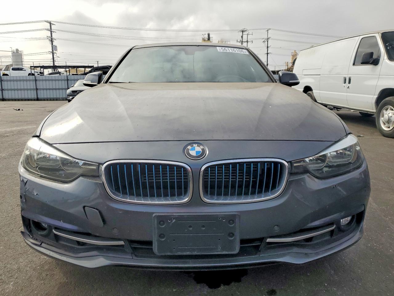 2017 BMW 330E - zdjęcie 5