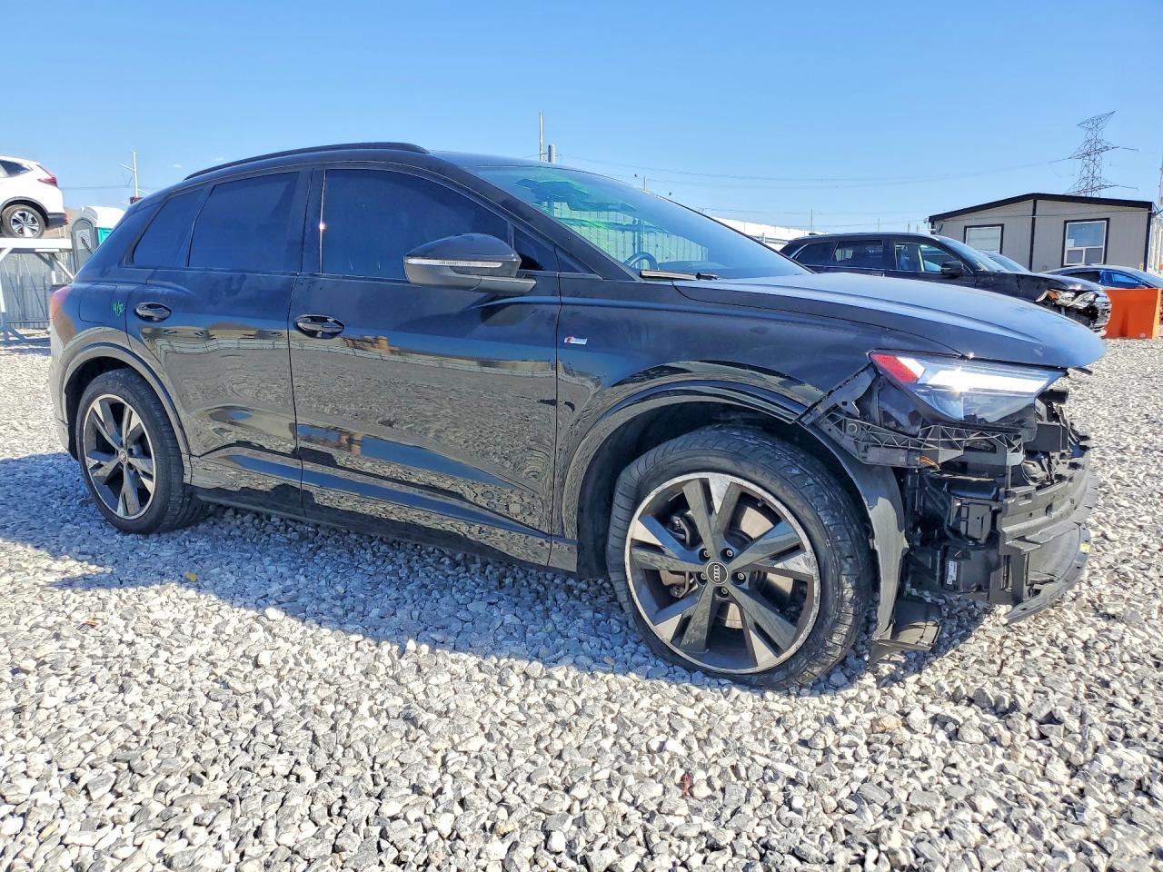 Audi Q4 e-tron - zdjęcie 4