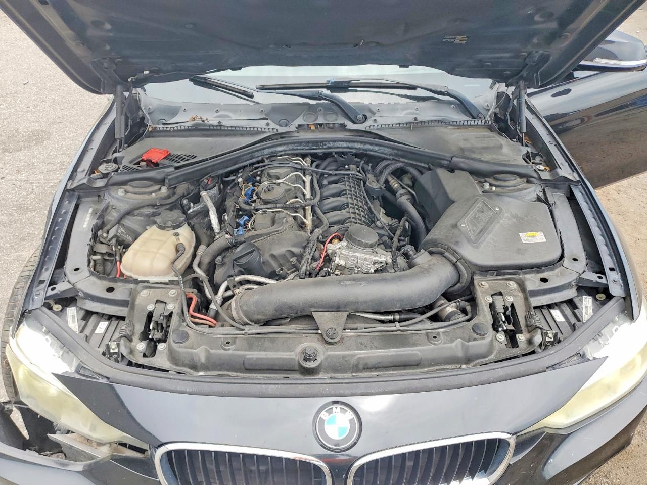 2014 BMW 335 I - zdjęcie 11