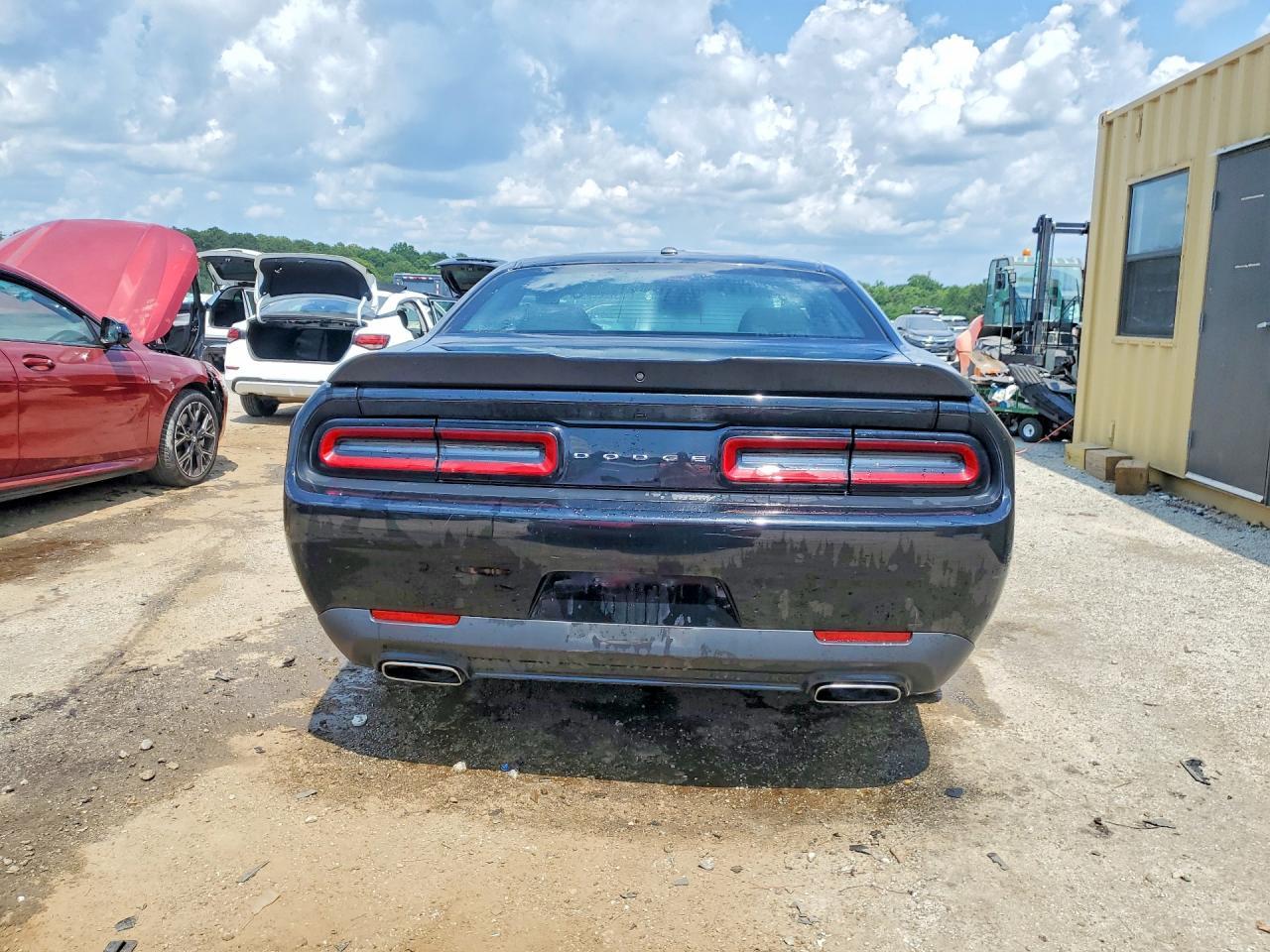 2023 Dodge Challenger Sxt - zdjęcie 6