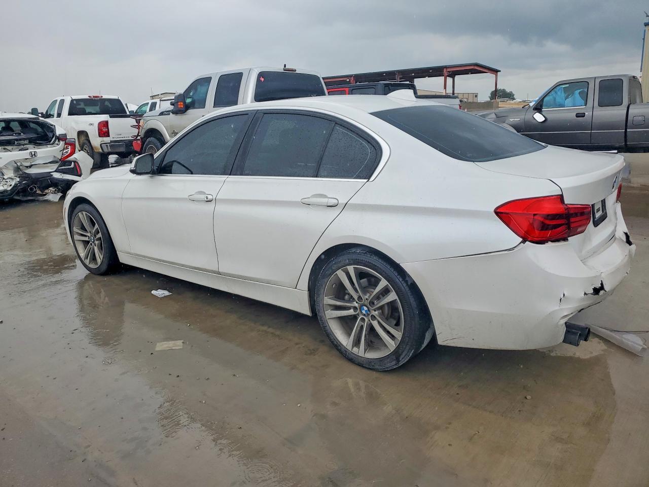 BMW Seria 3 - zdjęcie 2