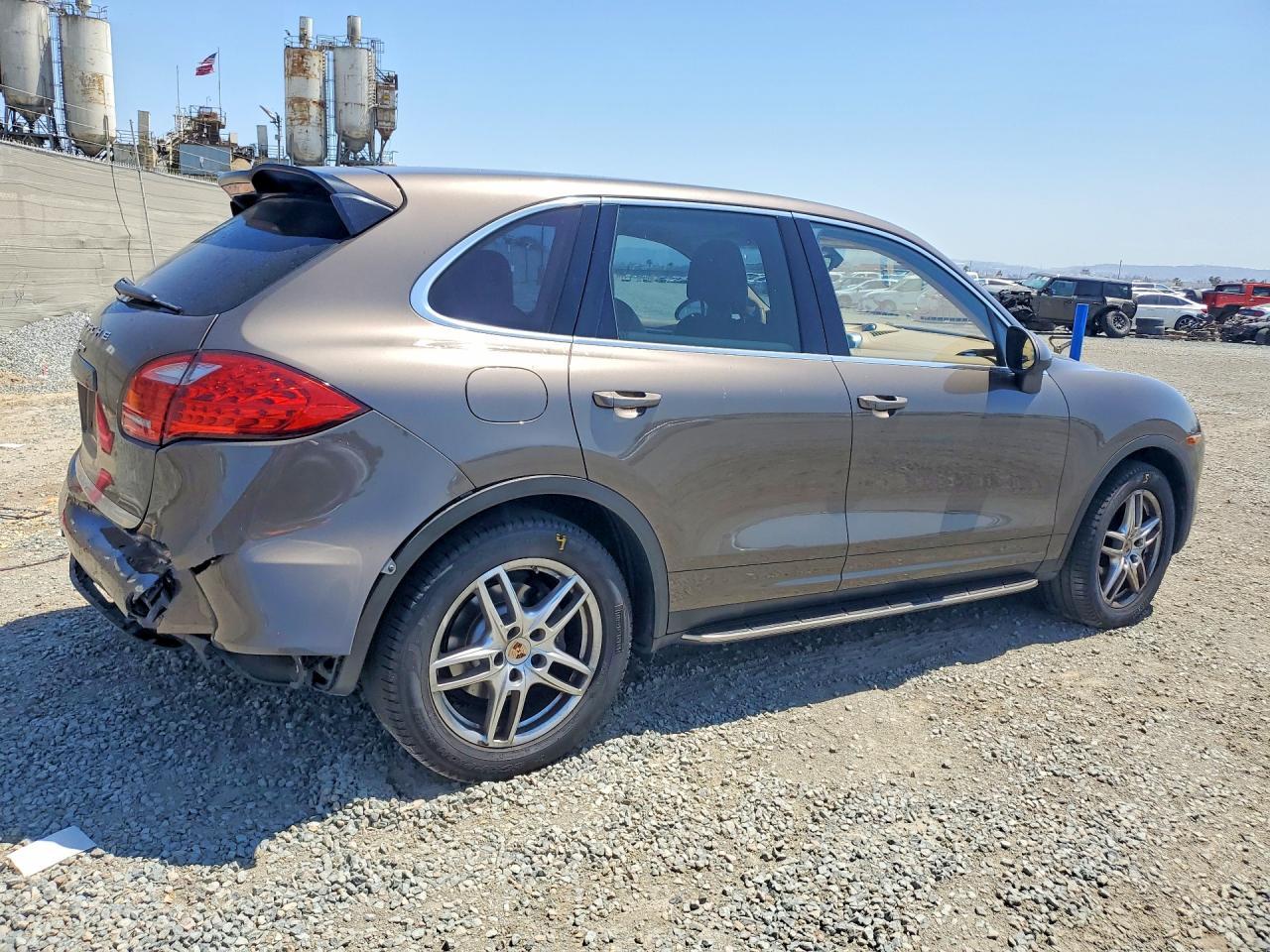 2014 Porsche Cayenne - zdjęcie 3