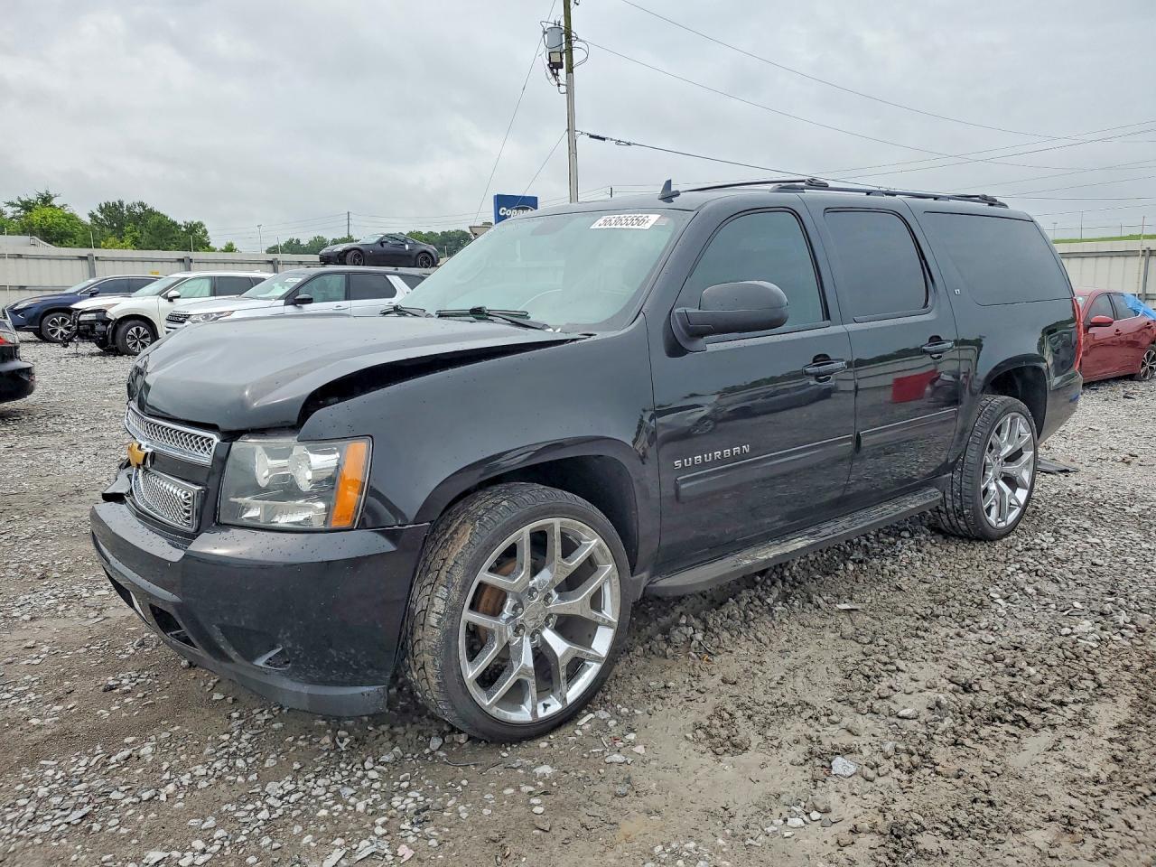 2013 Chevrolet Suburban C1500 Lt - zdjęcie główne