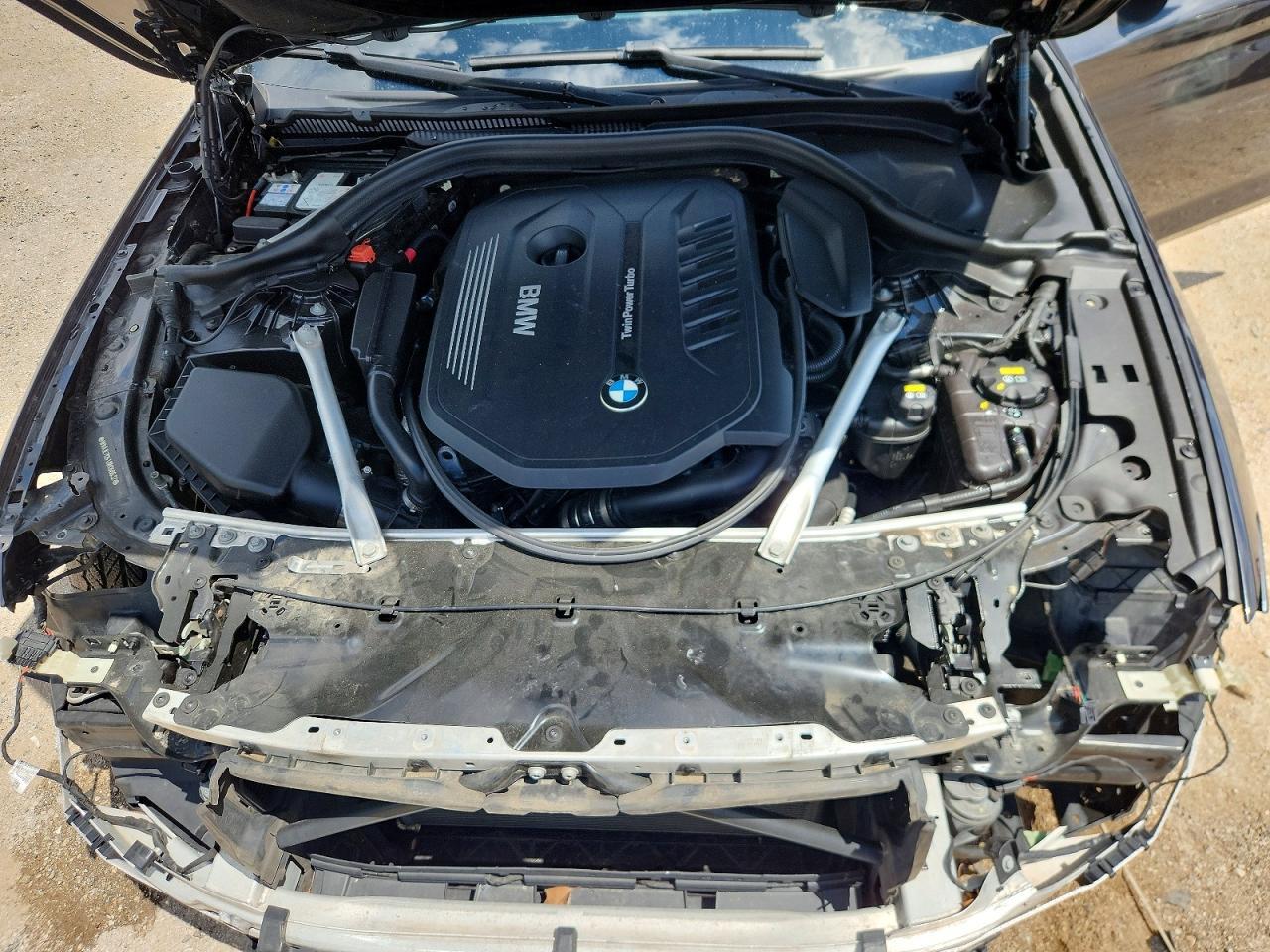 2018 BMW Seria 5 540i - zdjęcie 11