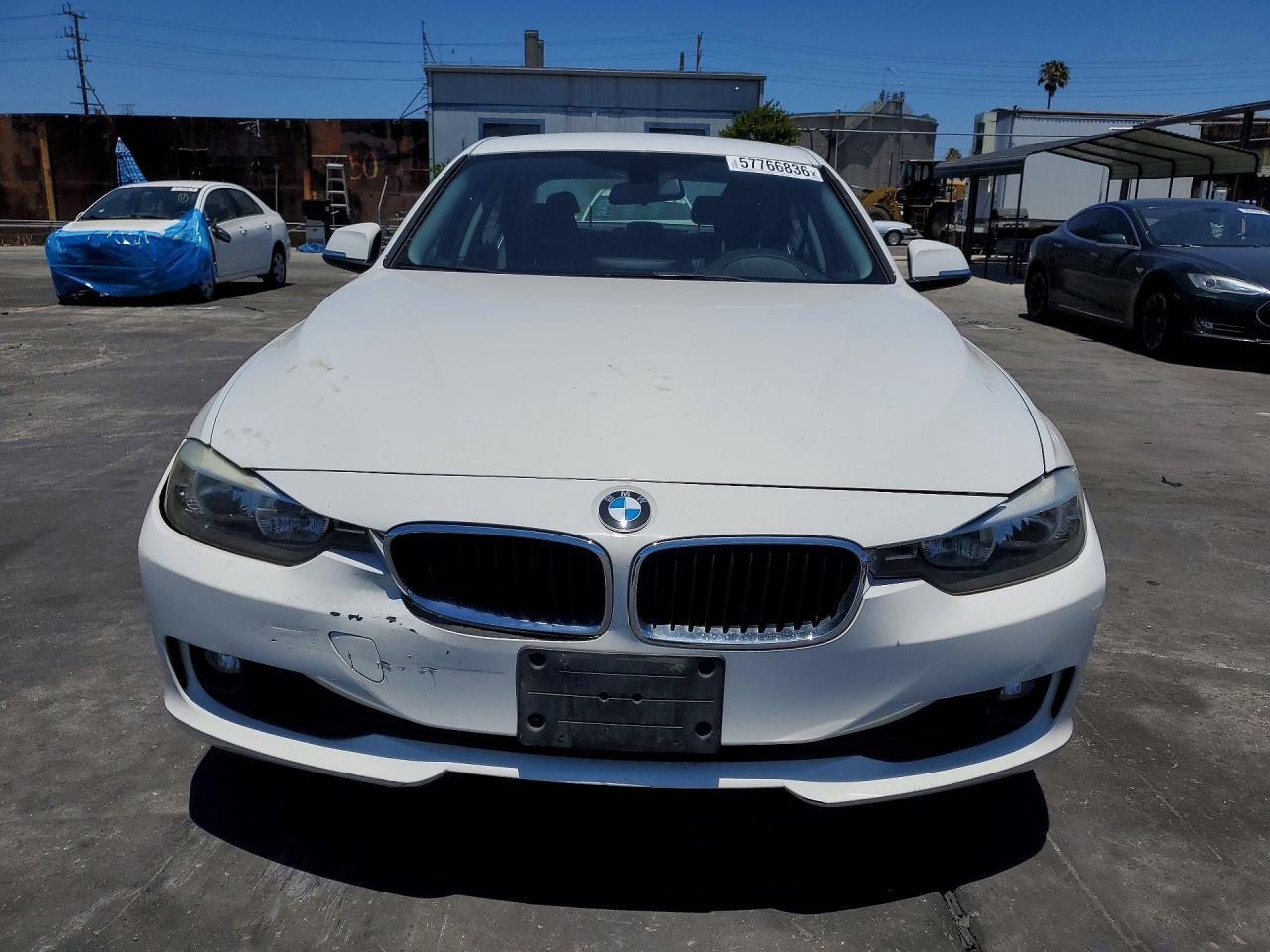 2015 BMW 320 I - zdjęcie 5