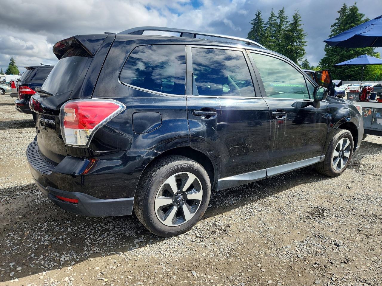 2018 Subaru Forester 2.5I Premium - zdjęcie 3