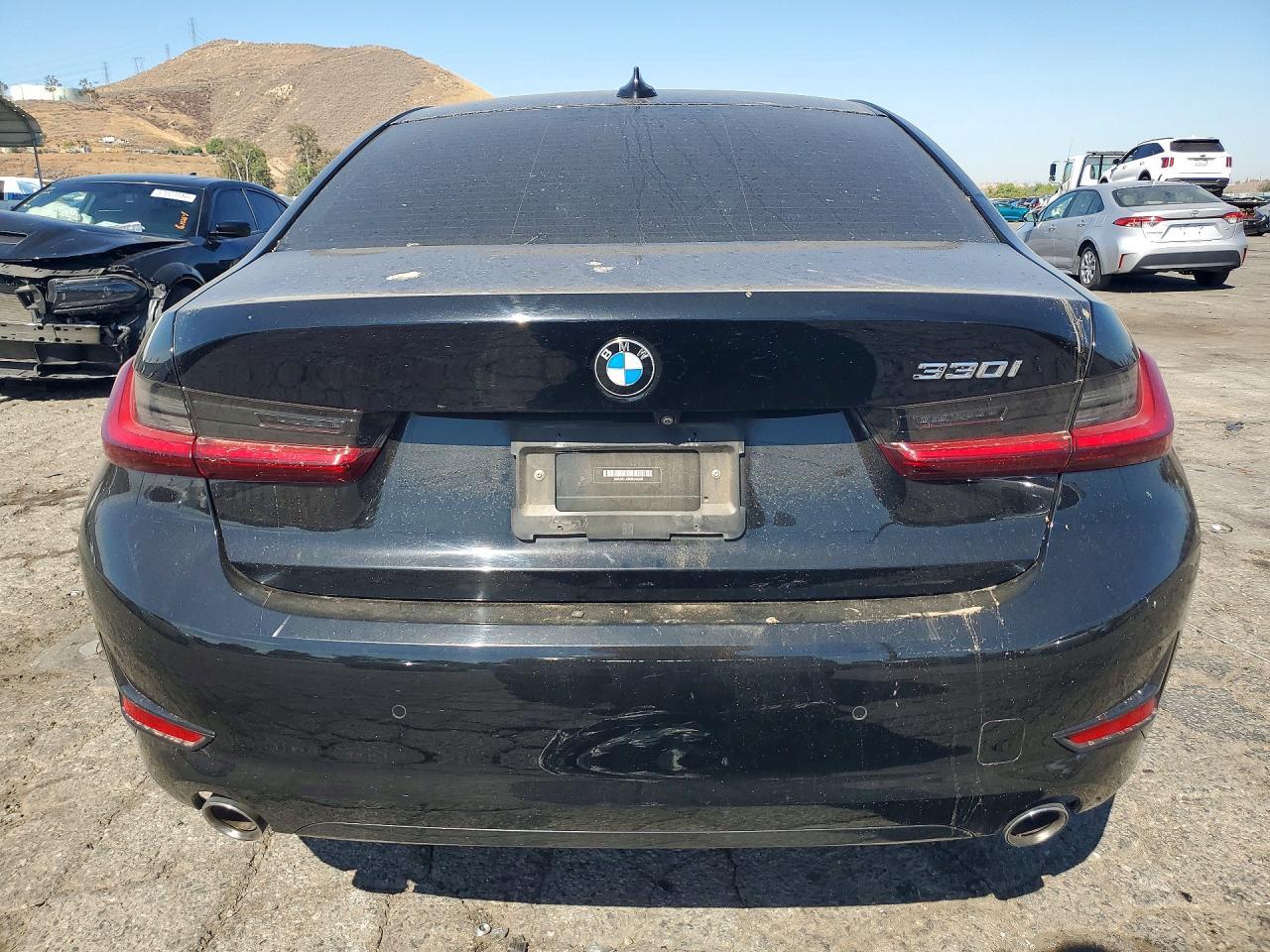 2022 BMW 330I - zdjęcie 6