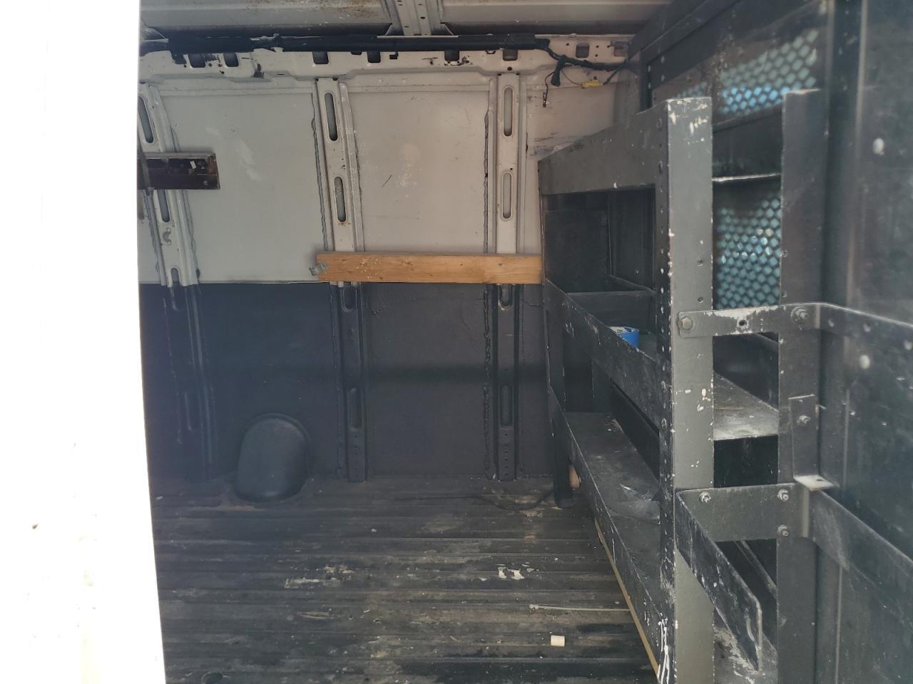 2018 Chevrolet Express G2500 - zdjęcie 11