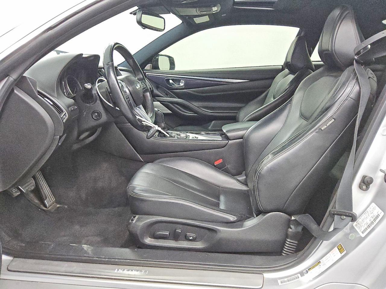 2017 Infiniti Q60 Red Sport 400 - zdjęcie 7