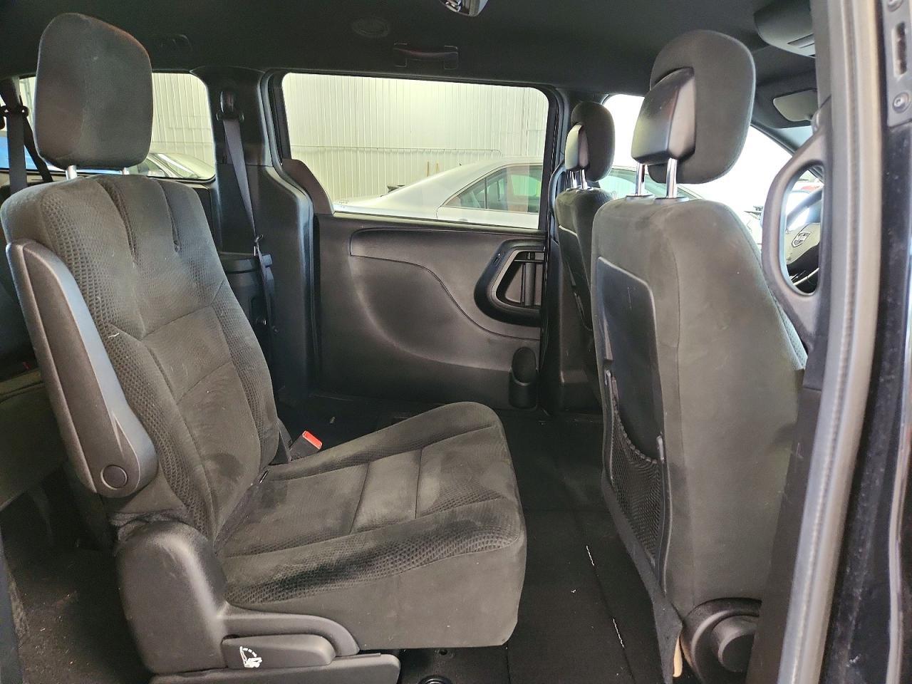 2016 Dodge Grand Caravan Se - zdjęcie 11