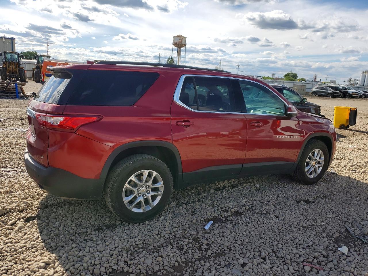 2021 Chevrolet Traverse Lt - zdjęcie 3