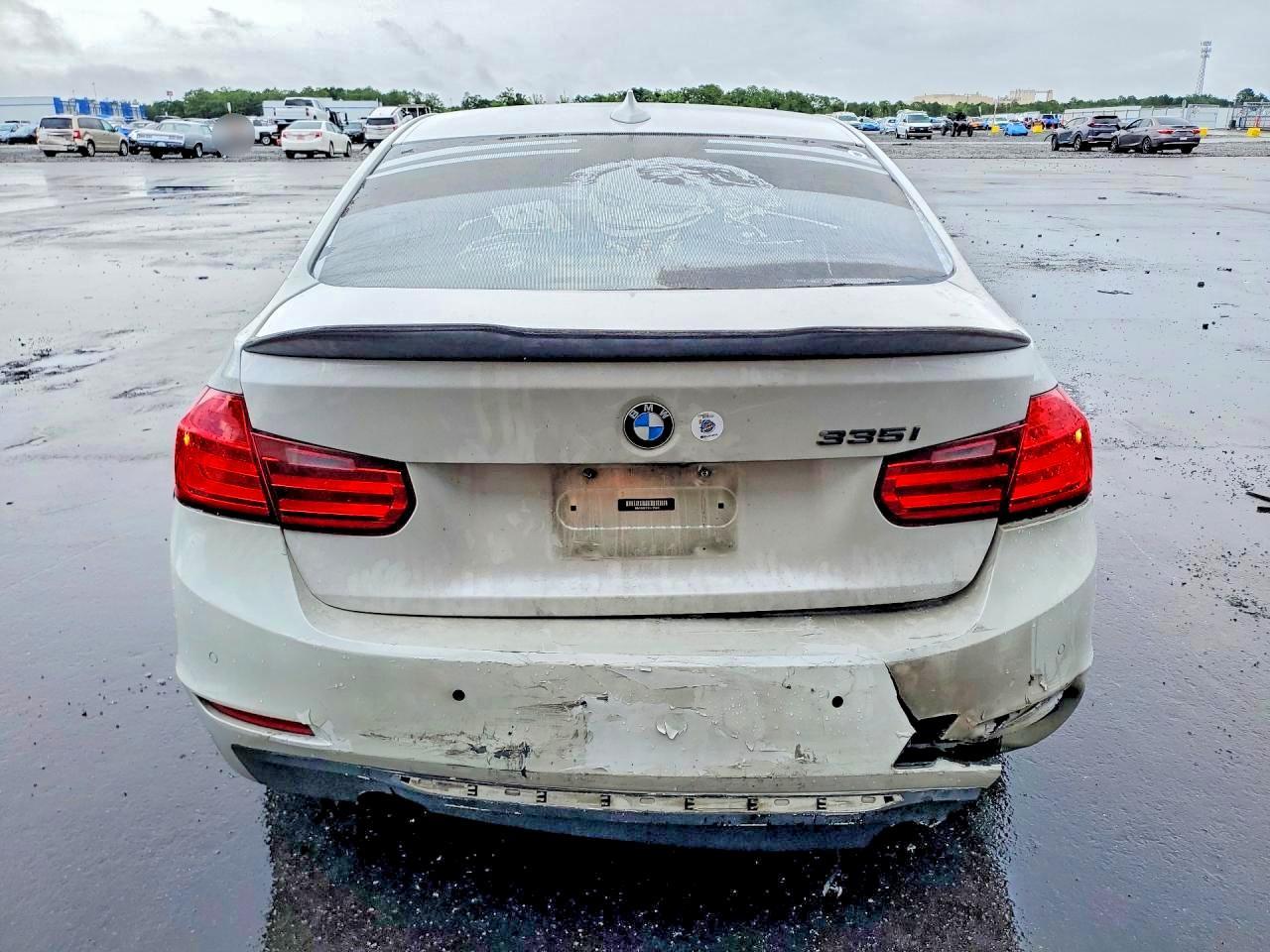 2013 BMW 335 I - zdjęcie 6