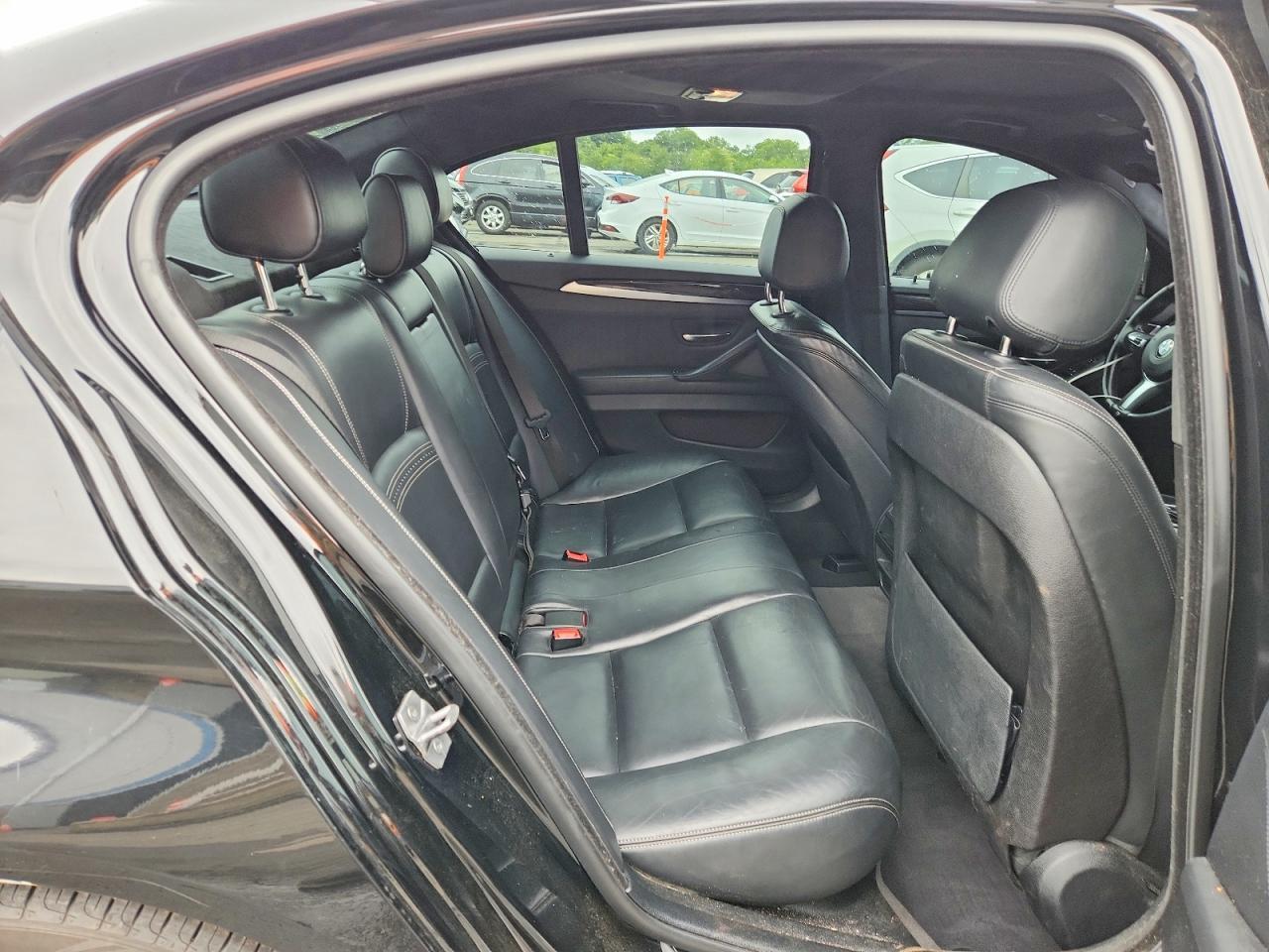 2016 BMW Seria 5 528i - zdjęcie 10