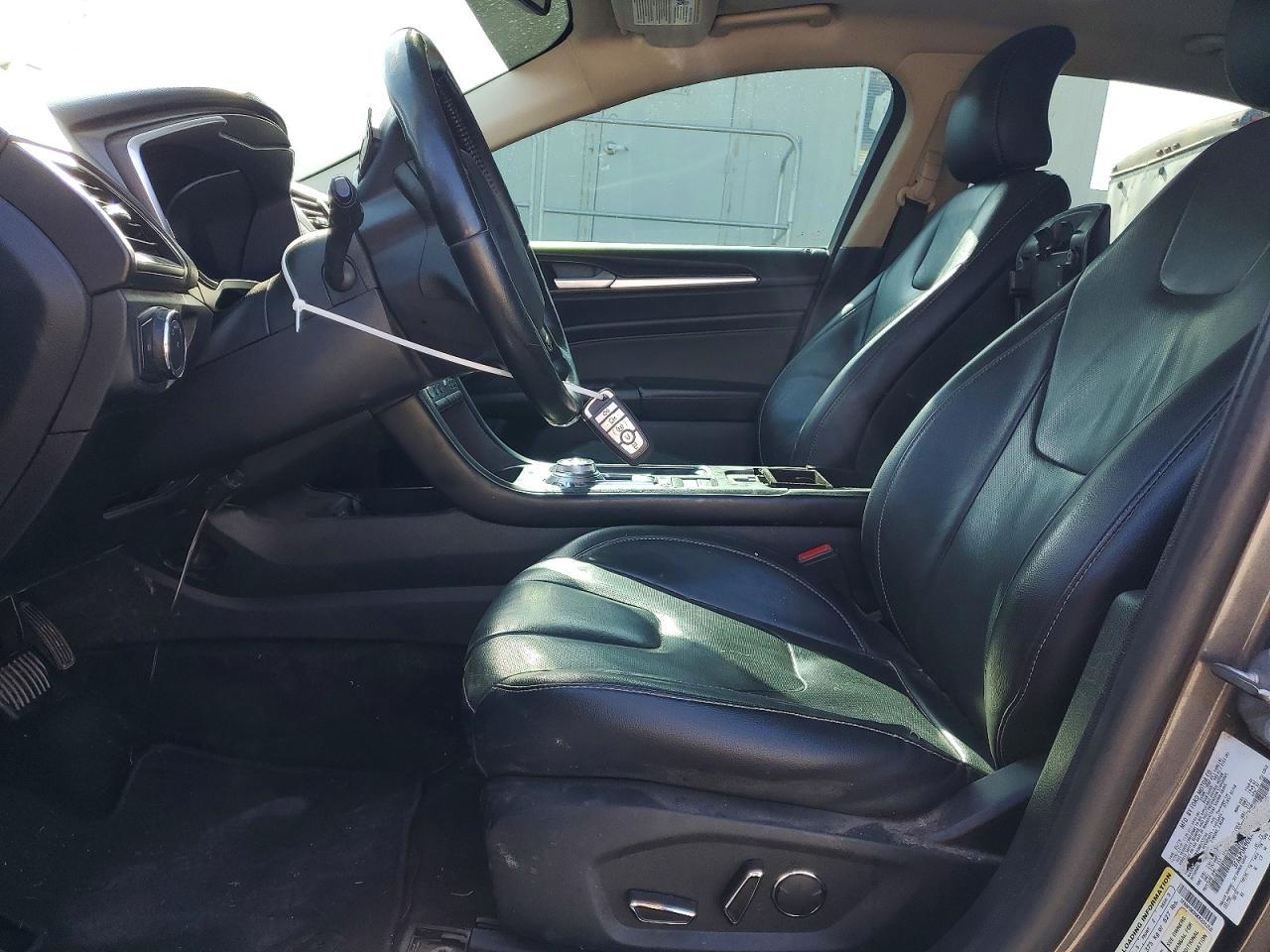 2019 Ford Fusion Titanium - zdjęcie 7