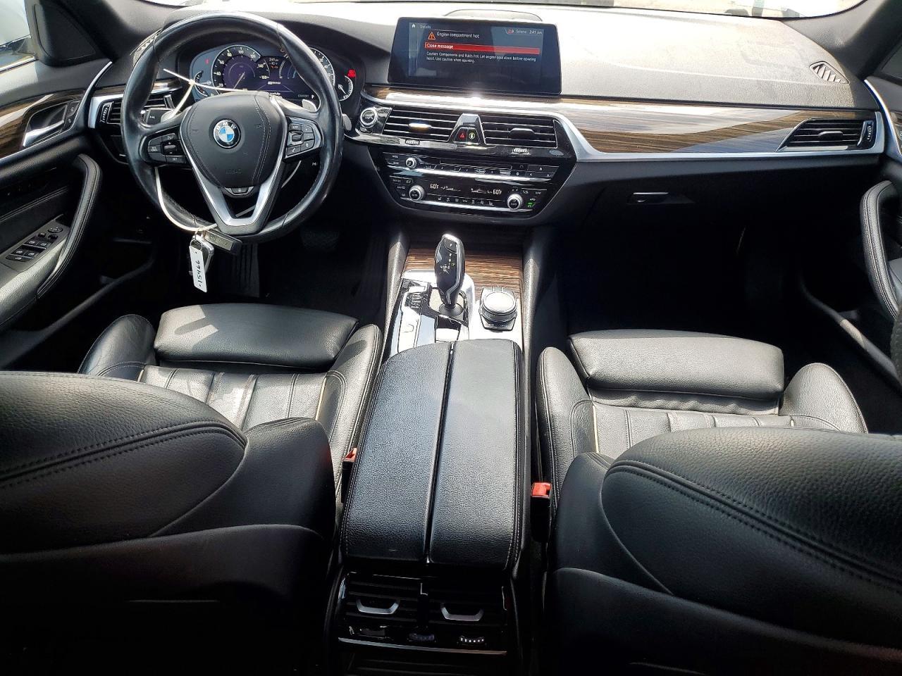 2019 BMW Seria 5 530e - zdjęcie 8