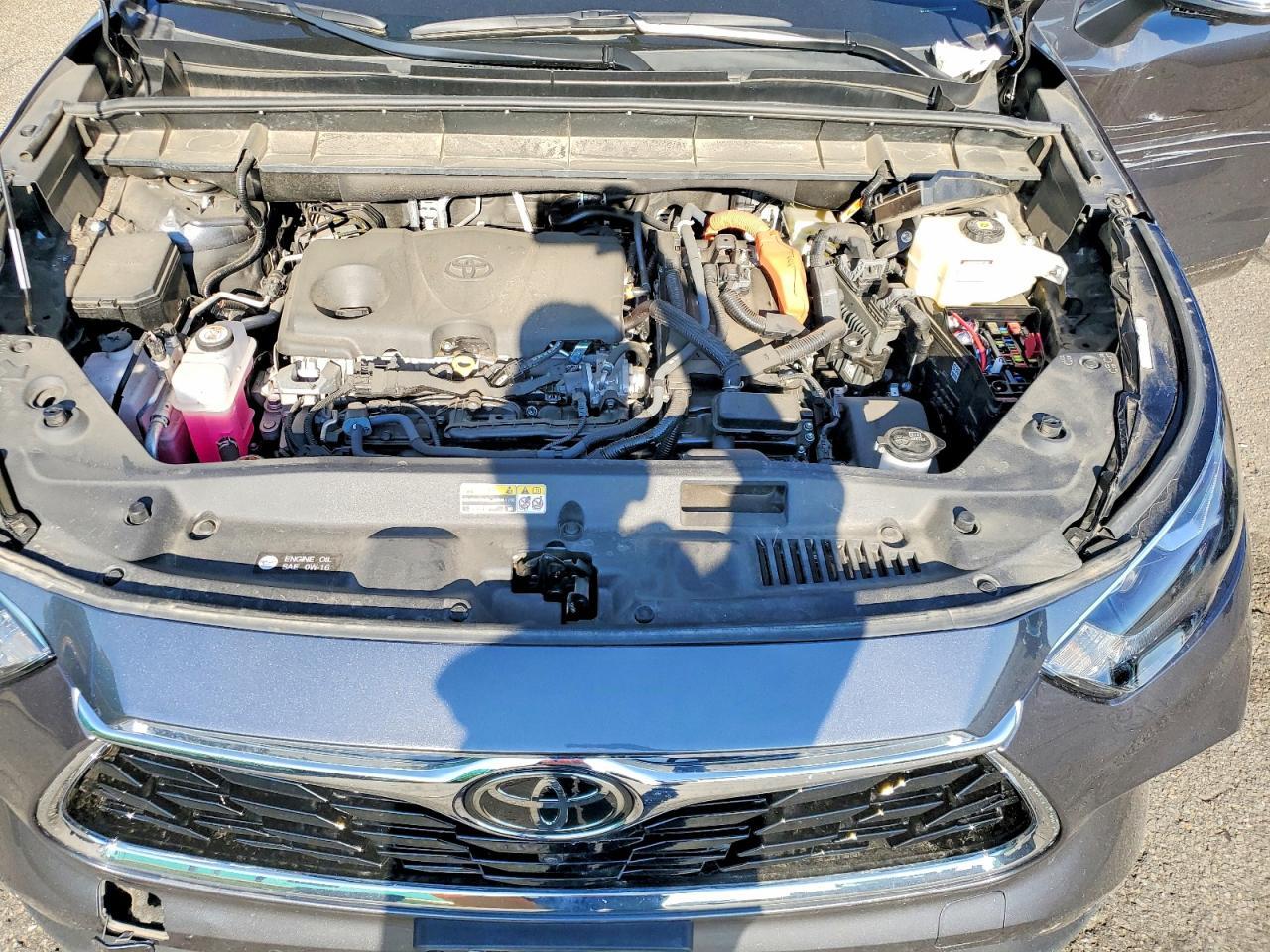 2025 Toyota Highlander Hybrid Platinum - zdjęcie 11