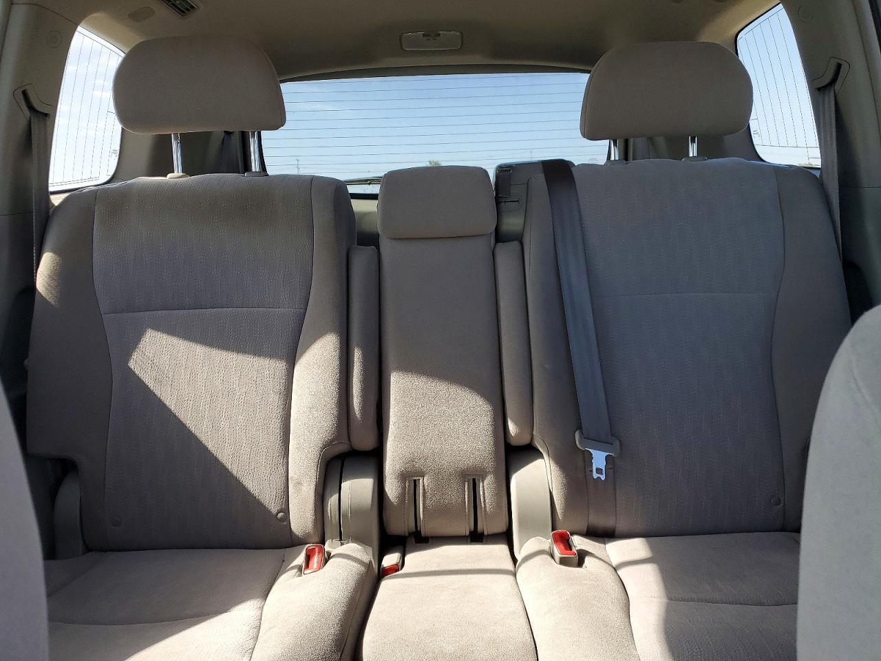 2013 Toyota Highlander Base - zdjęcie 10