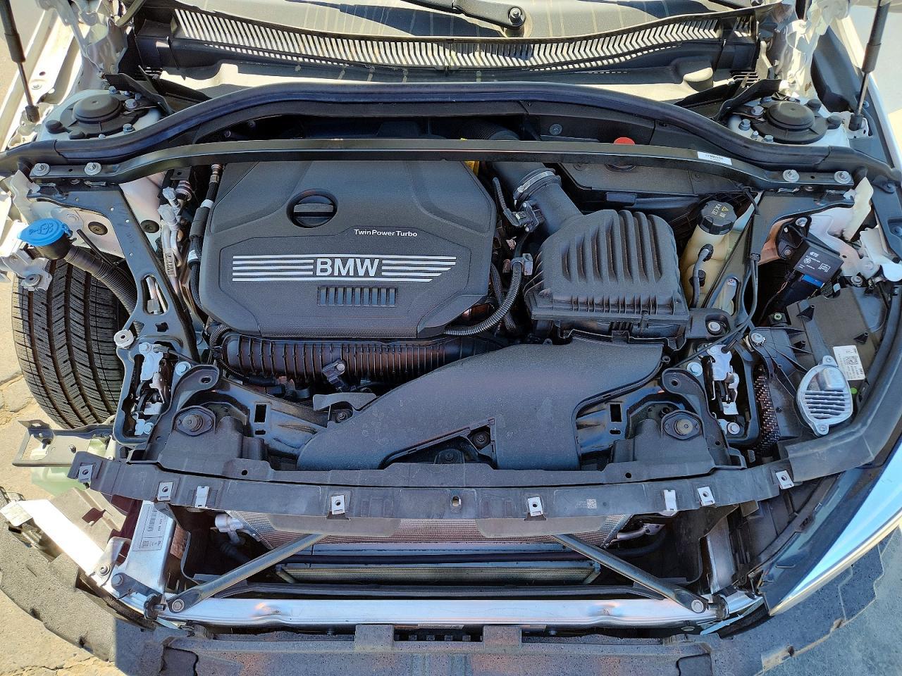 2021 BMW Seria 2 228i - zdjęcie 11