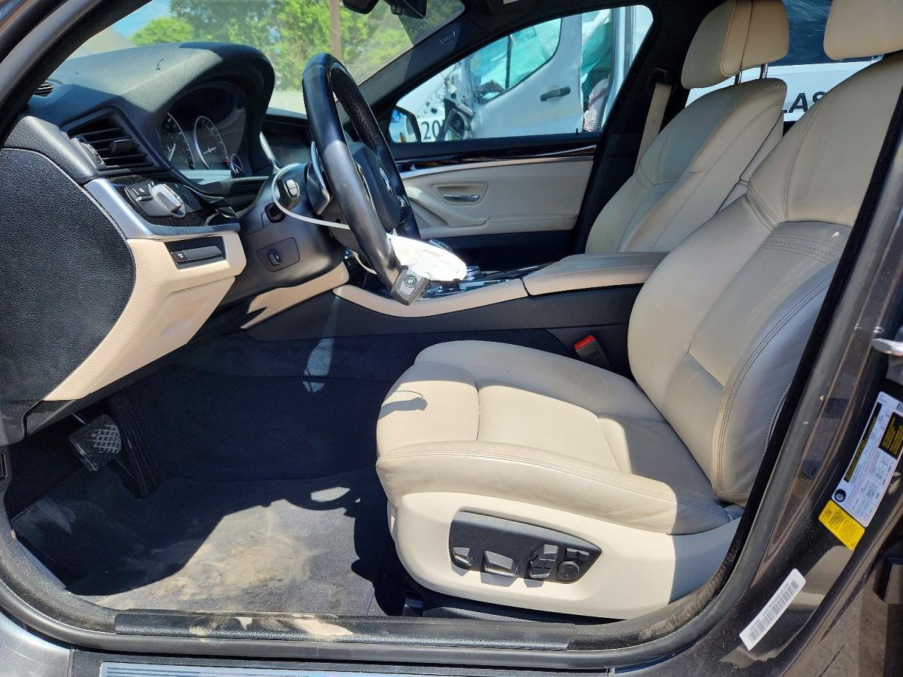 2016 BMW 528 I - zdjęcie 7