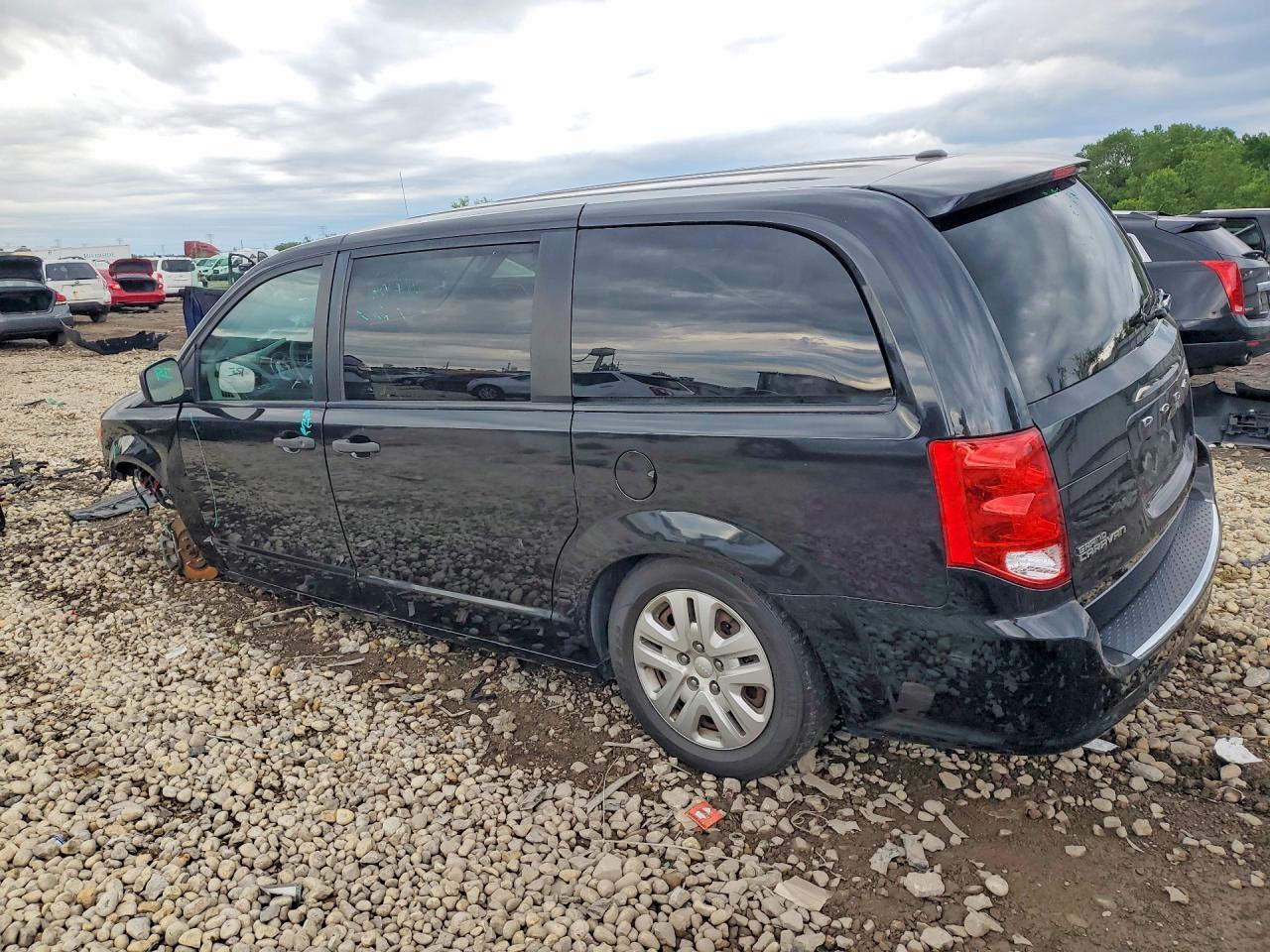 2019 Dodge Grand Caravan Se - zdjęcie 2