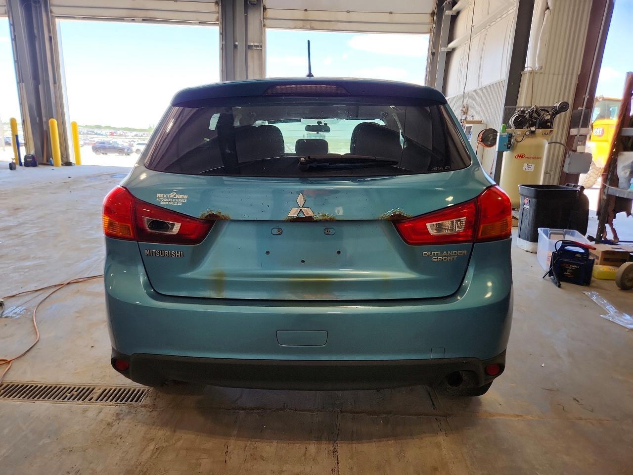 2013 Mitsubishi Outlander Sport Es - zdjęcie 6