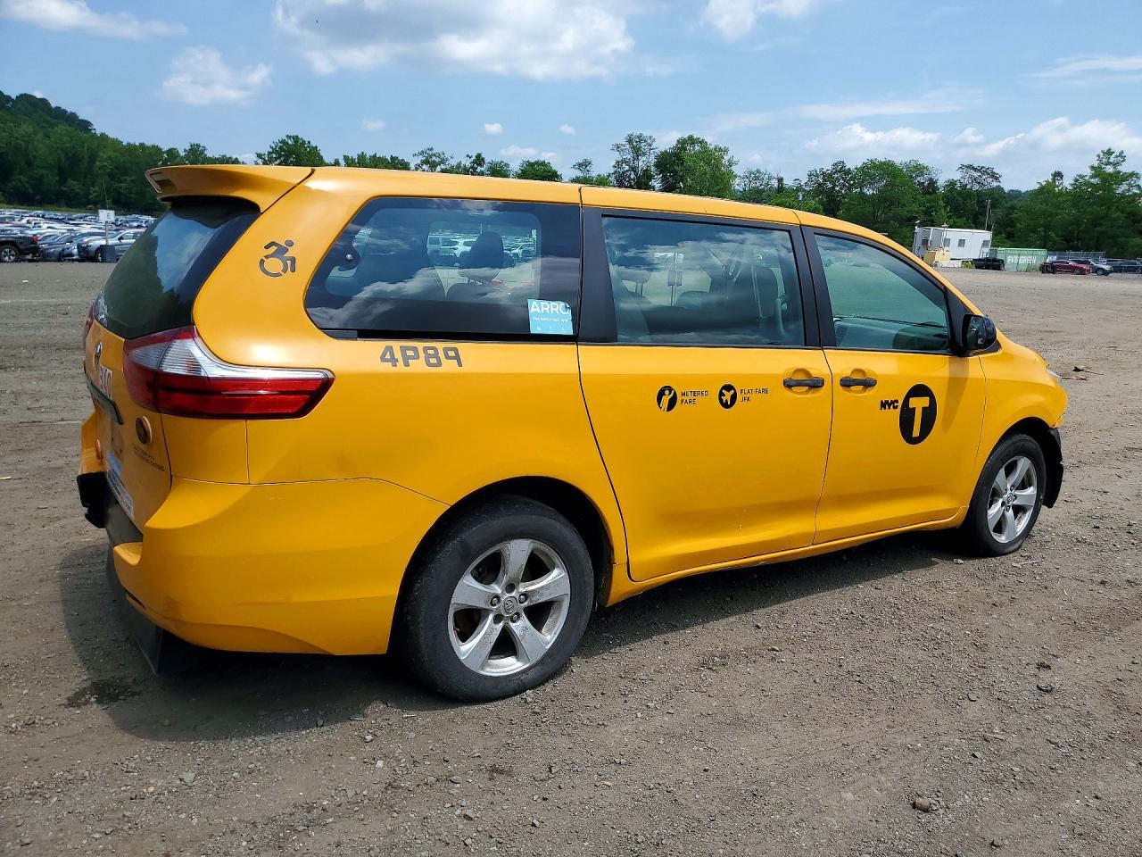 2017 Toyota Sienna L 7-Passenger - zdjęcie 3