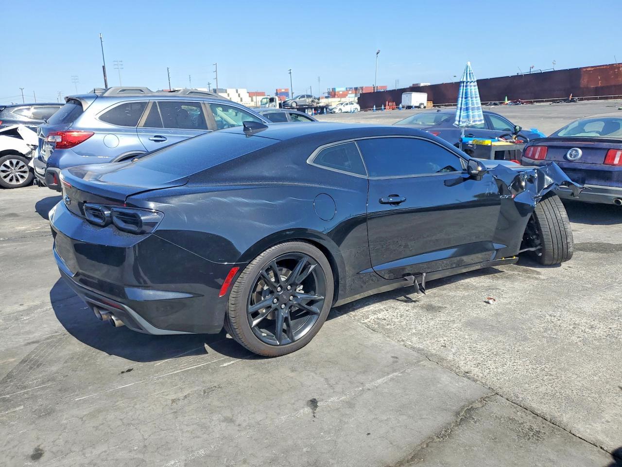 2021 Chevrolet Camaro Lz - zdjęcie 3