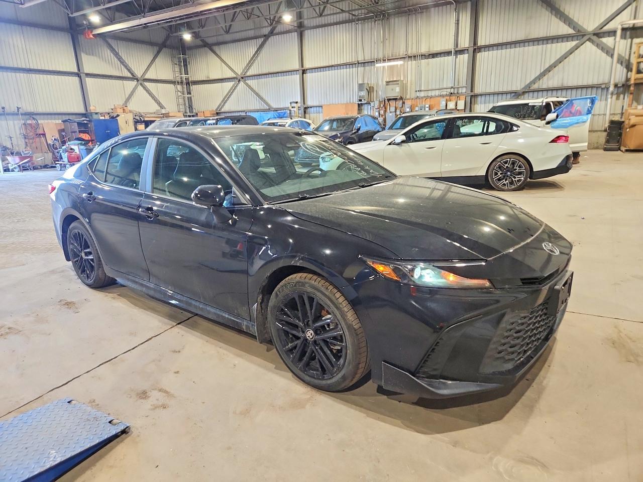 2026 Toyota Camry Xse - zdjęcie 4