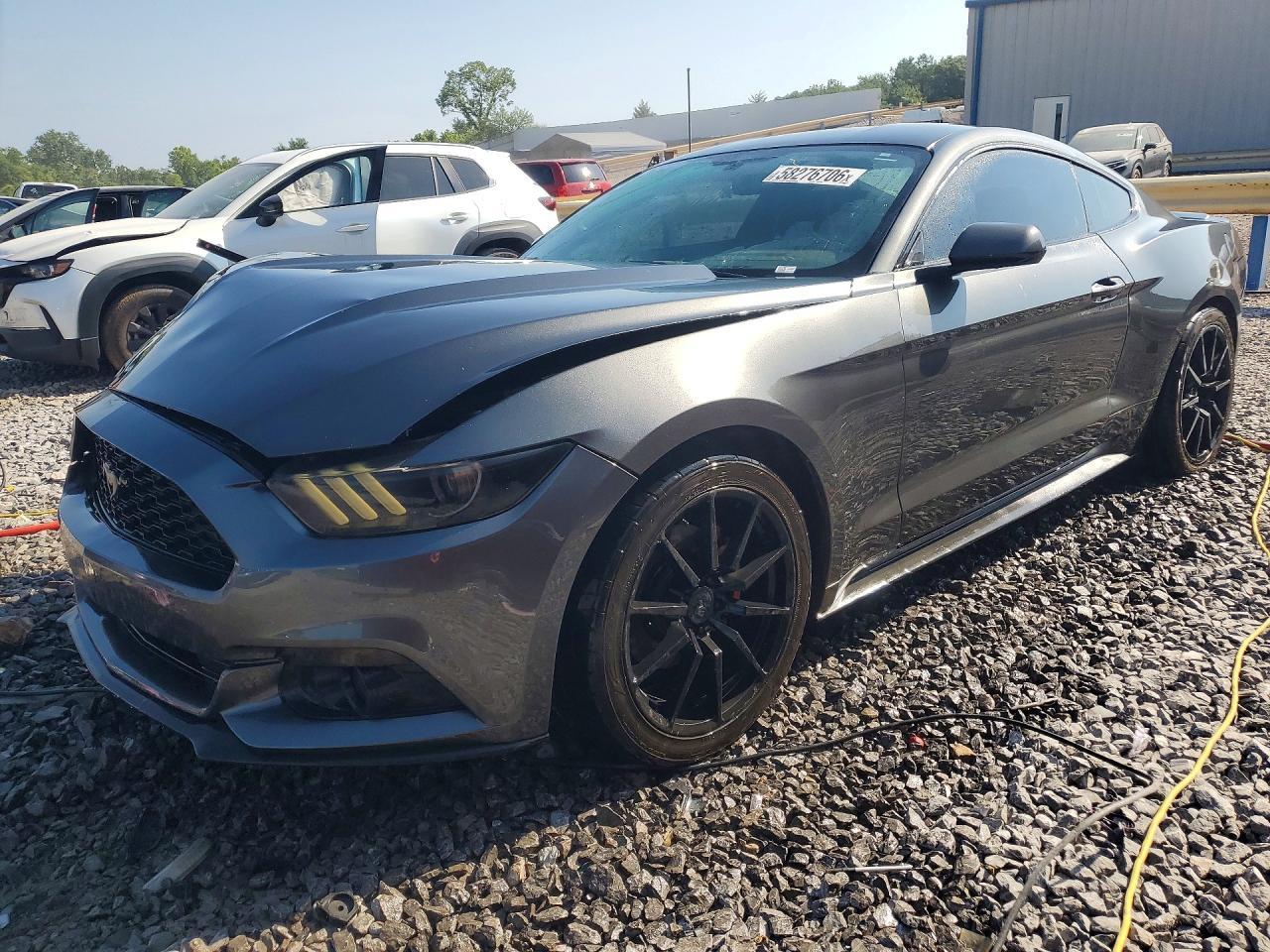 2016 Ford Mustang - zdjęcie główne