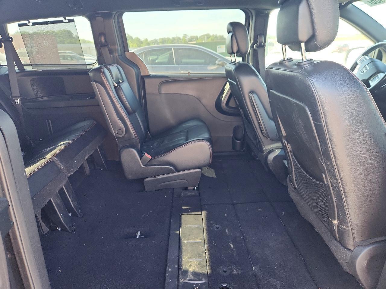 2014 Dodge Grand Caravan R - zdjęcie 11