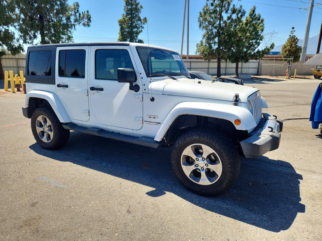 2018 Jeep Wrangler Unlimited Sahara - zdjęcie 4